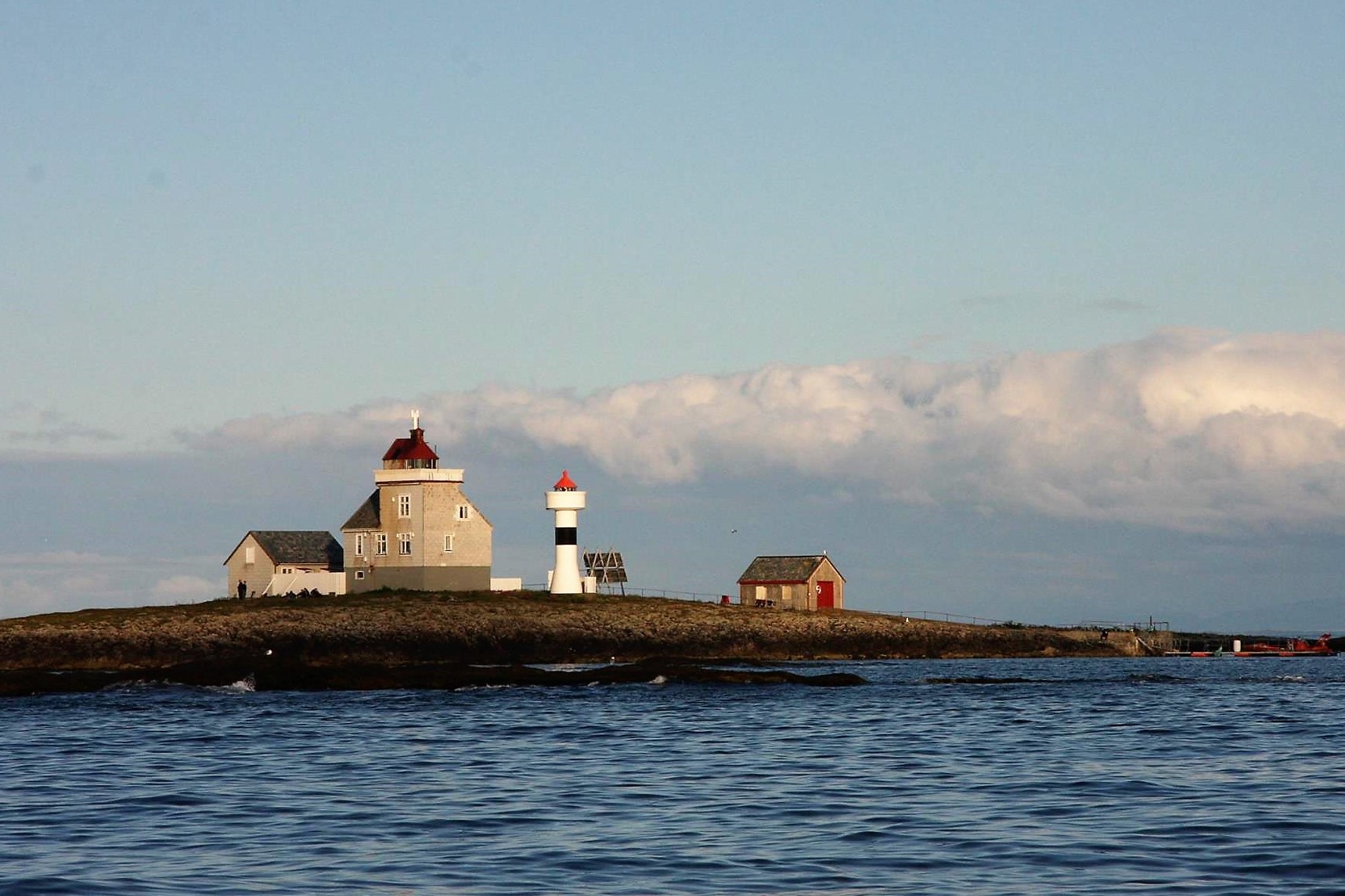 Øyhopping, guiding og kysthistorie Frøya